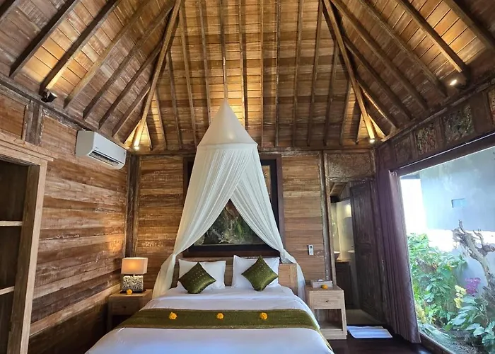 Bed & Breakfast Aura Ubud