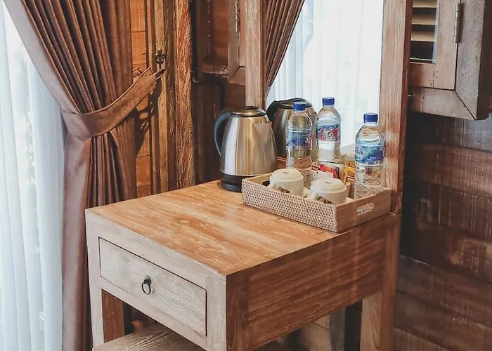 Aura Bed & Breakfast 3*